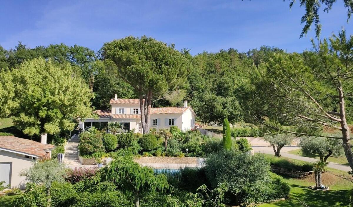 La Villa Moursoise 4 Etoiles Ngoại thất bức ảnh