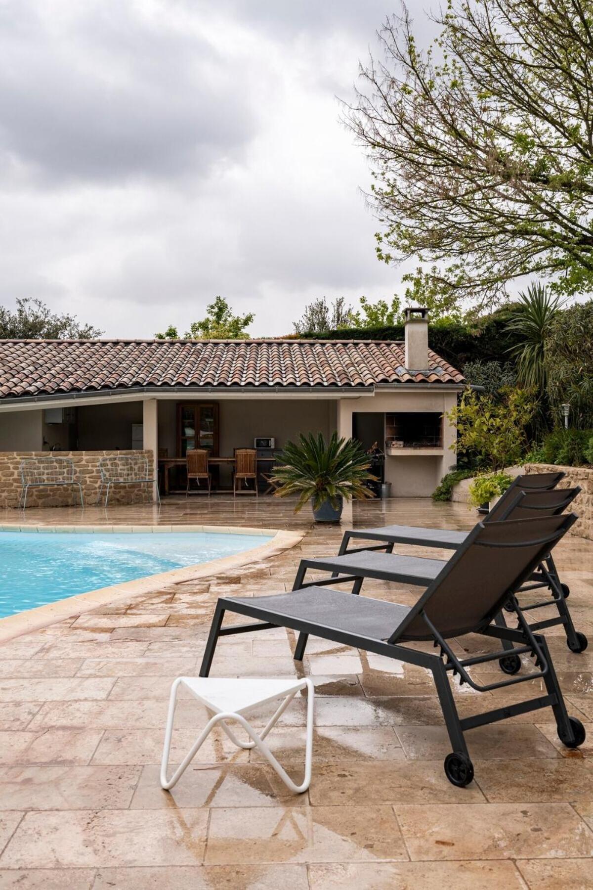 La Villa Moursoise 4 Etoiles Ngoại thất bức ảnh