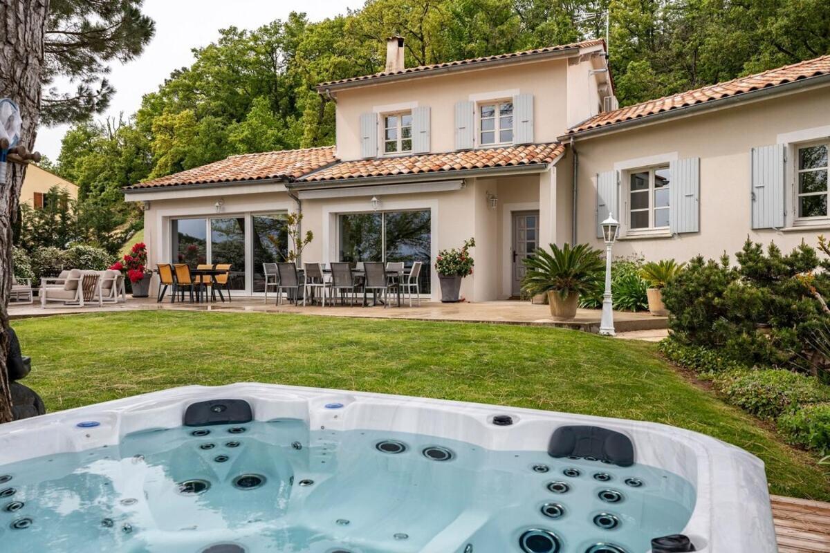 La Villa Moursoise 4 Etoiles Ngoại thất bức ảnh